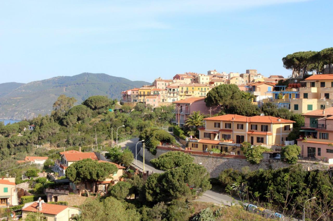 קאפוליברי Struttura Turistica Villa Calamita מראה חיצוני תמונה