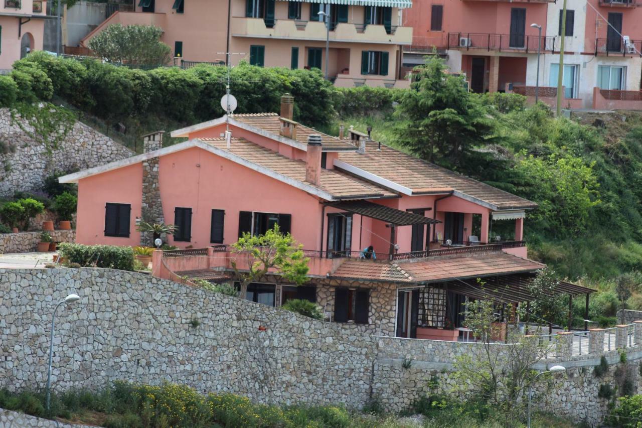 קאפוליברי Struttura Turistica Villa Calamita מראה חיצוני תמונה