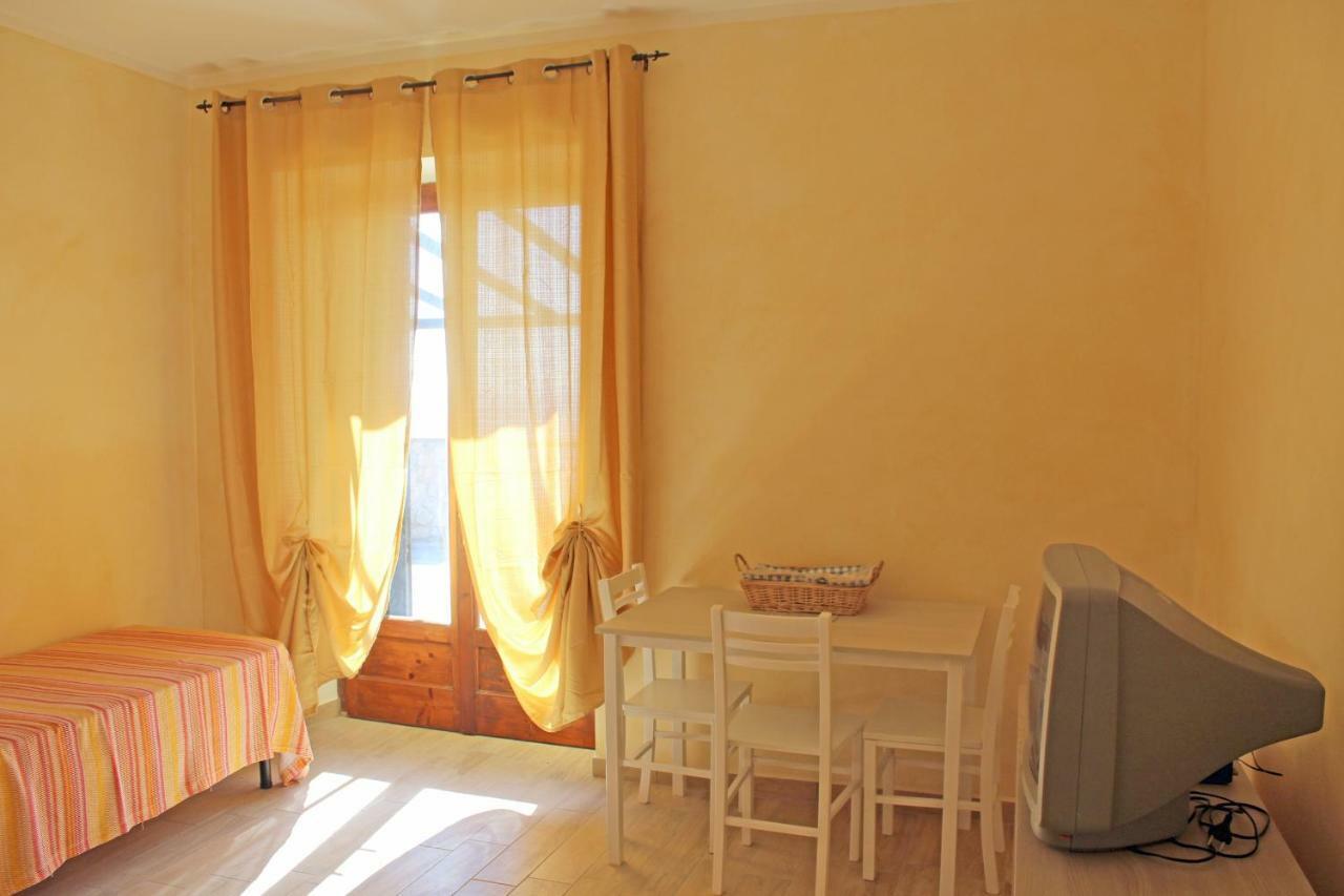 קאפוליברי Struttura Turistica Villa Calamita מראה חיצוני תמונה